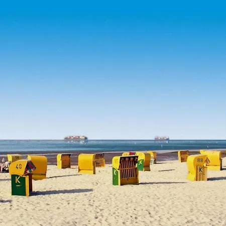 In Mit Einem Gemeinsamen Pool Cuxhaven