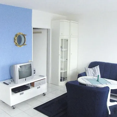 Apartment In With A Shared Pool *